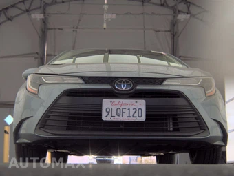 2024 Toyota Corolla LE Sedan - miniatura 3