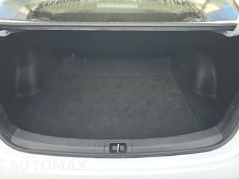 2024 Toyota Corolla LE Sedan - miniatura 16
