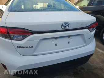 2024 Toyota Corolla LE Sedan - miniatura 5