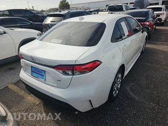2024 Toyota Corolla LE Sedan - miniatura 4