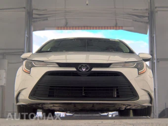 2024 Toyota Corolla LE Sedan - miniatura 3
