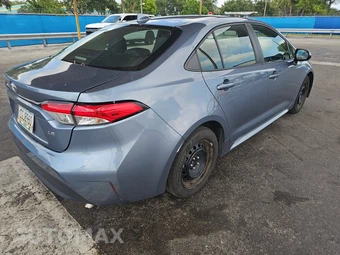 2024 Toyota Corolla LE Sedan - miniatura 4