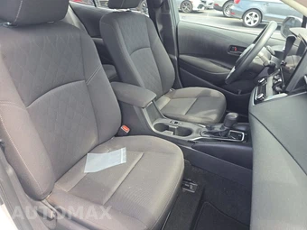 2024 Toyota Corolla LE Sedan - miniatura 8