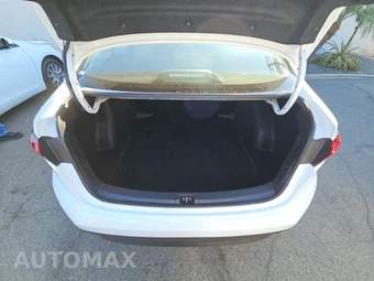 2024 Toyota Corolla LE Sedan - miniatura 16