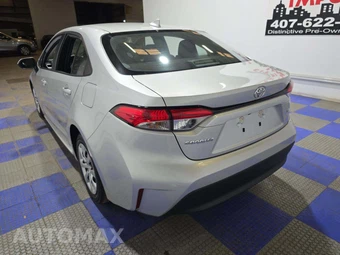 2024 Toyota Corolla LE Sedan - miniatura 2