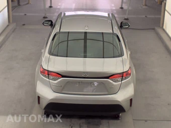 2024 Toyota Corolla LE Sedan - miniatura 6
