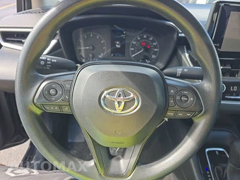 2024 Toyota Corolla LE Sedan - miniatura 10