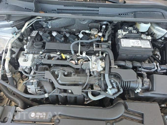 2024 Toyota Corolla LE Sedan - miniatura 15