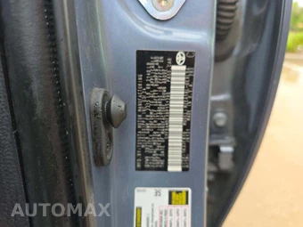 2024 Toyota Corolla LE Sedan – miniatura 2