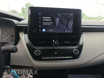 2024 Toyota Corolla LE Sedan – miniatura 7