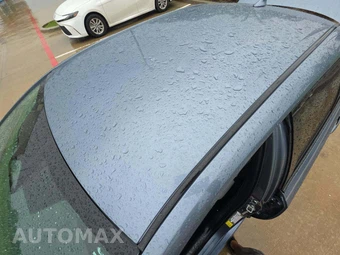 2024 Toyota Corolla LE Sedan – miniatura 9