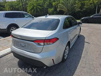2024 Toyota Corolla LE Sedan – miniatura 3