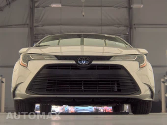 2024 Toyota Corolla LE Sedan - miniatura 3