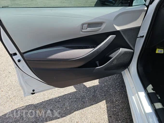 2024 Toyota Corolla LE Sedan - miniatura 9