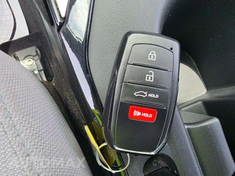 2024 Toyota Corolla SE Sedan - miniatura 8