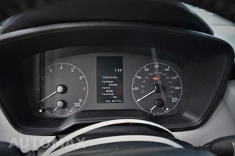 2024 Toyota Corolla SE Sedan - miniatura 9