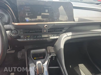 2024 Toyota Crown Limited - miniatura 11
