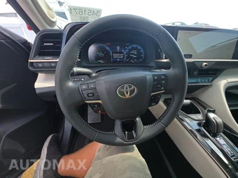 2024 Toyota Crown Limited – miniatura 10