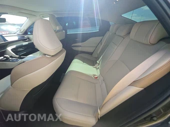 2024 Toyota Crown Limited – miniatura 13
