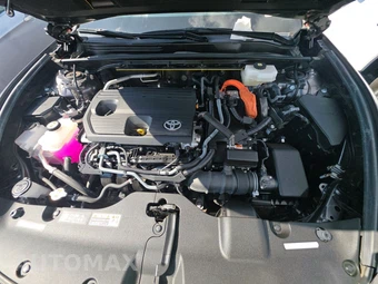 2024 Toyota Crown Limited – miniatura 15