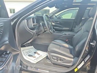 2024 Toyota Crown Platinum - miniatura 13
