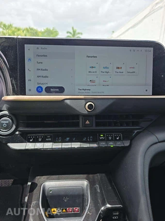 2024 Toyota Crown Platinum – miniatura 10