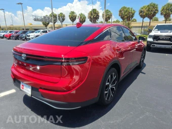 2024 Toyota Crown XLE – miniatura 3
