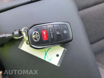 2024 Toyota Crown XLE – miniatura 8