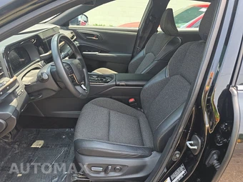 2024 Toyota Crown XLE – miniatura 12