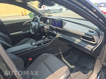 2024 Toyota Crown XLE – miniatura 13