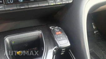 2024 Toyota Crown XLE – miniatura 24