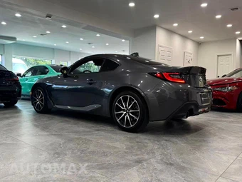 2024 Toyota GR86 – miniatura 4