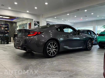 2024 Toyota GR86 – miniatura 6