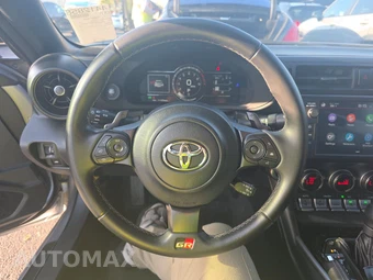 2024 Toyota GR86 - miniatura 10