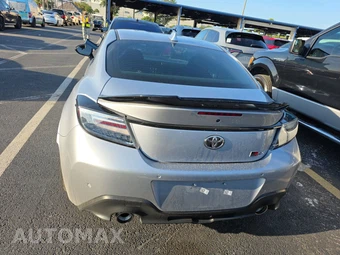 2024 Toyota GR86 - miniatura 5