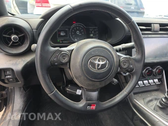 2024 Toyota GR86 – miniatura 10