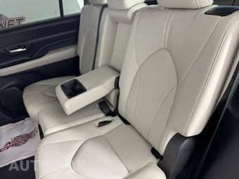 2024 Toyota Grand Highlander Hybrid Limited - miniatura 35
