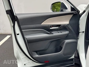 2024 Toyota Grand Highlander Limited - miniatura 42