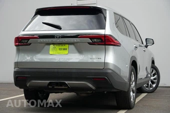 2024 Toyota Grand Highlander Limited - miniatura 3