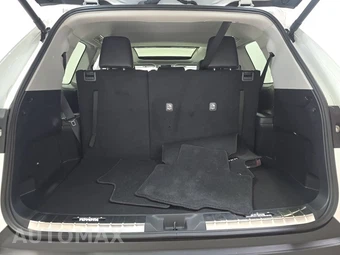 2024 Toyota Grand Highlander Limited - miniatura 17