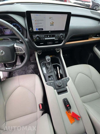 2024 Toyota Grand Highlander Platinum - miniatura 10