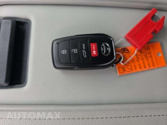 2024 Toyota Grand Highlander Platinum - miniatura 8