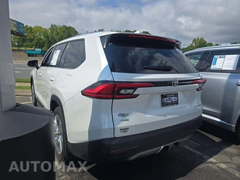 2024 Toyota Grand Highlander Platinum - miniatura 2