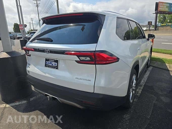 2024 Toyota Grand Highlander Platinum - miniatura 3