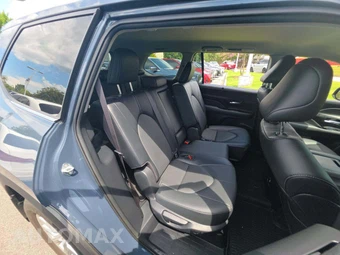 2024 Toyota Grand Highlander XLE - miniatura 17
