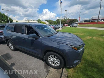 2024 Toyota Grand Highlander XLE - miniatura 4