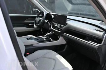 2024 Toyota Grand Highlander XLE - miniatura 14