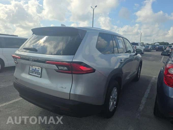 2024 Toyota Grand Highlander XLE - miniatura 3