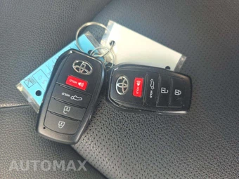 2024 Toyota Grand Highlander XLE - miniatura 8