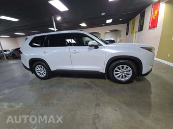 2024 Toyota Grand Highlander XLE - miniatura 4